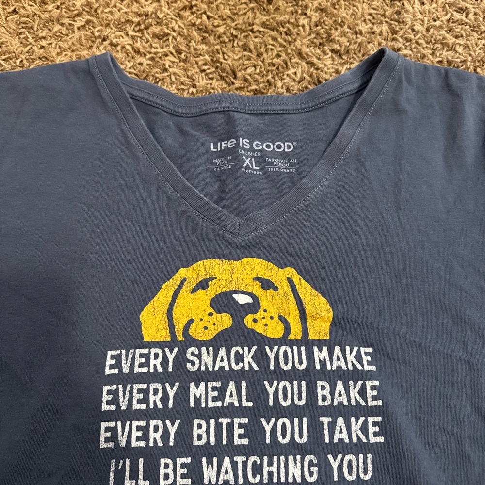 Life Is Good Navy T-Shirt with Bear Graphic - Picture 2 of 2